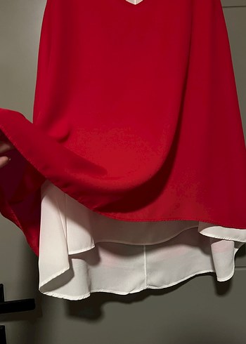 Kırmızı V Yakalı Kolsuz Bluz - Görsel 2