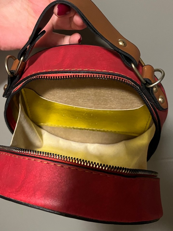 Kırmızı Yuvarlak Vintage Kadın Deri Çanta - Görsel 4