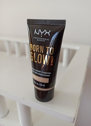 Nyx fondöten