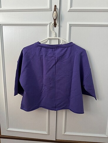 Fabrika Fabrika mor crop
