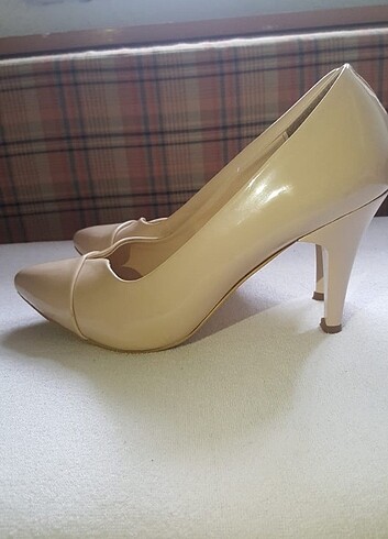 39 Beden ten rengi Renk Stiletto