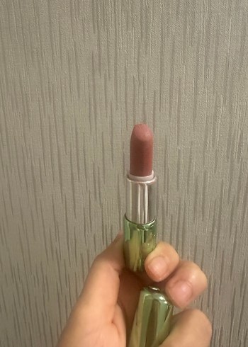 Clinique Pastel gül kurusu Ruj