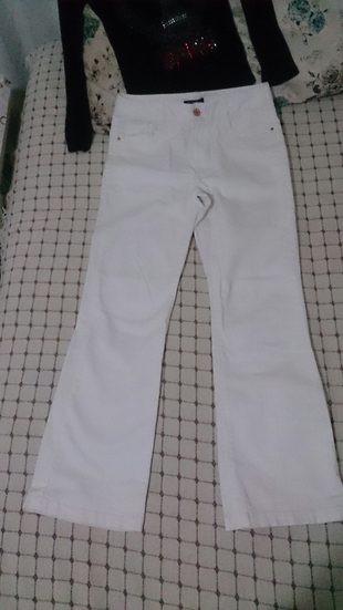 36 Beden 0 ayarında beyaz yazlık pantolon