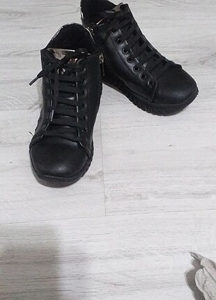 32 Beden Ayakkabi