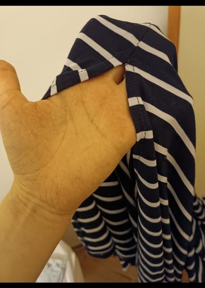 Midi yırtmaçlı elbise - Görsel 3