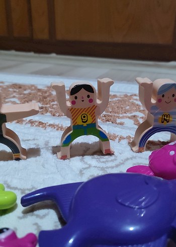 Renkli Plastik Deniz ve Figür Oyuncakları - Görsel 3