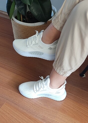 37 Beden beyaz Renk Spor ayakkabı