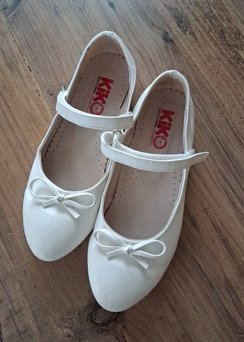 Kız Çocuk Beyaz Fiyonk Detaylı Babet - Görsel 4