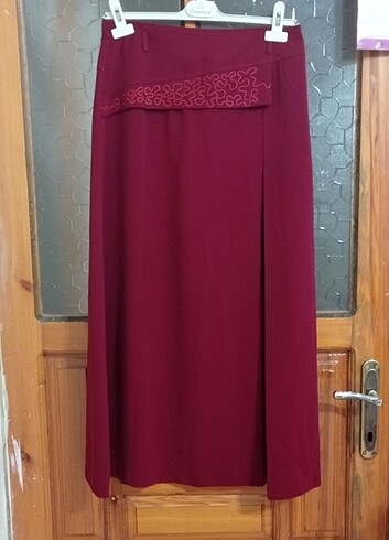 40 Beden bordo Renk Kalite 40 ,42 uyumlu şık etek