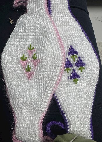 Mor Nakışlı Bebek Önlüğü - Görsel 3