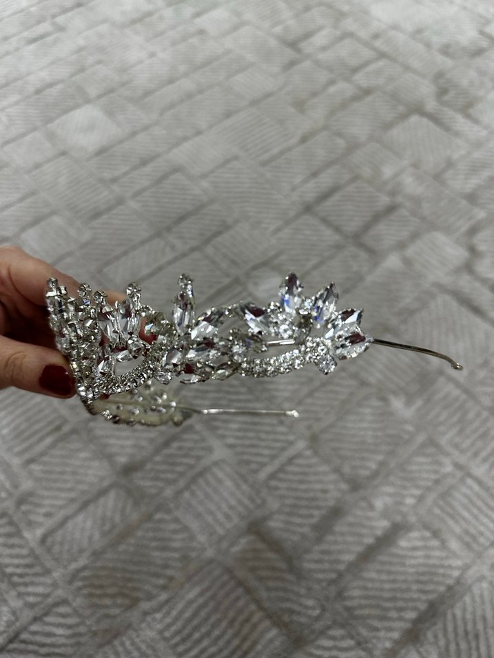 Parlak Beyaz Taşlı Gelin Tacı - Görsel 3