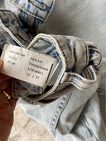 31 Beden mavi Renk Orjinal mom jean