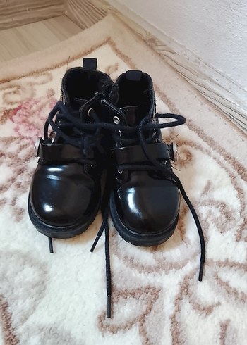 Kız Çocuk Siyah Lastik Goth Bot