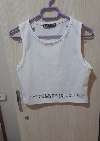 Beyaz Baskılı Kolsuz Crop Top