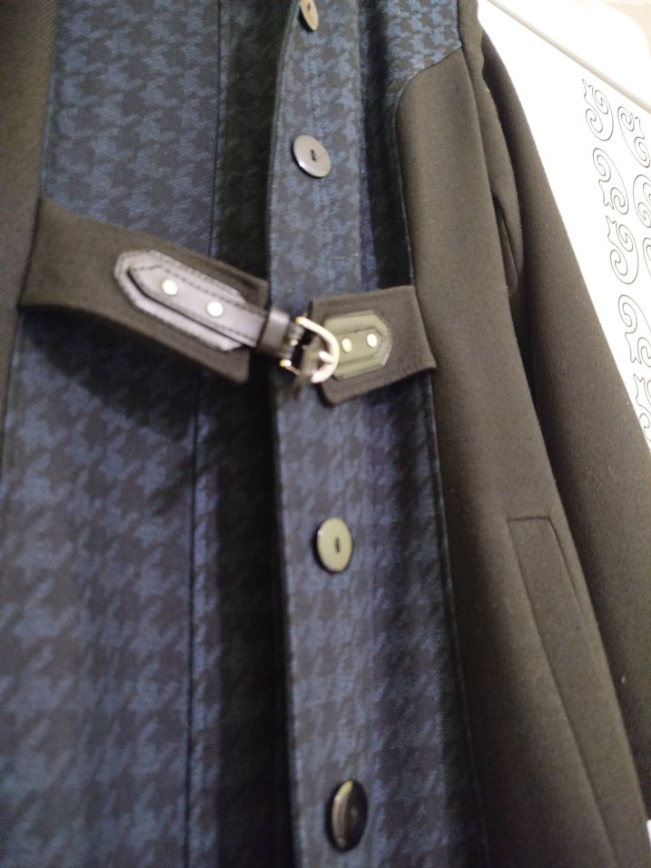 Uzun Siyah Kemerli Kadın Kışlık Trençkot - Görsel 5