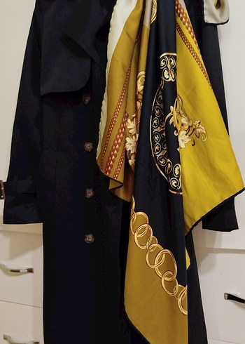 Parlak Altın Renkli İpek Görünümlü Kadın eşarp - Görsel 2