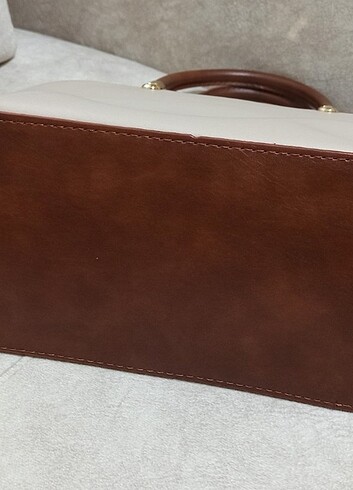 El Çantası - Görsel 3