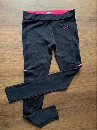 Nike şort