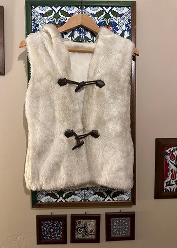 Kapşonlu Peluş Kadın Yelek - Görsel 3