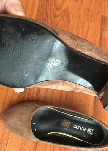 Nakışlı Süet Topuklu Kadın Ayakkabı - Görsel 5