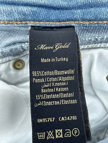 26 Beden mavi Renk Mavi Jeans Jean / Kot %70 İndirimli.