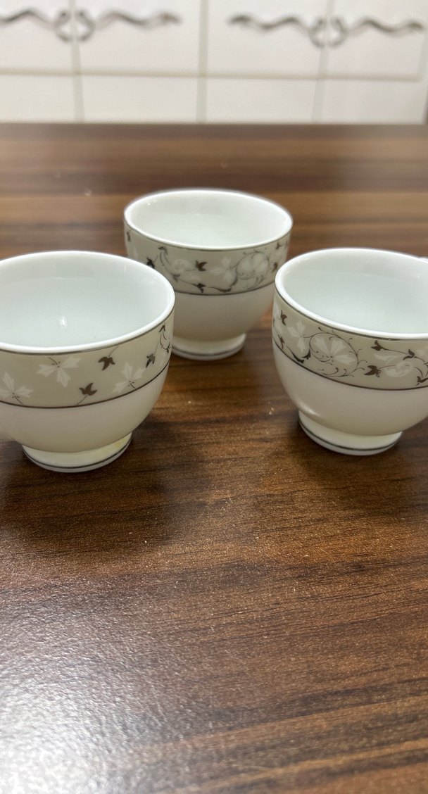 Gri Desenli Beyaz Porselen Fincan - Görsel 3