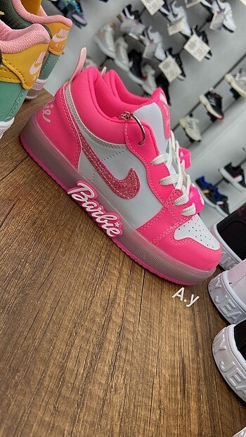 34 Beden pembe Renk Nike barbie