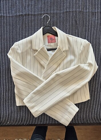 38 Beden Quzu Crop Ceket