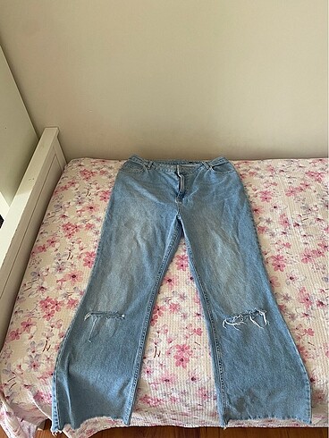 Kot pantolon yırtmaçlı
