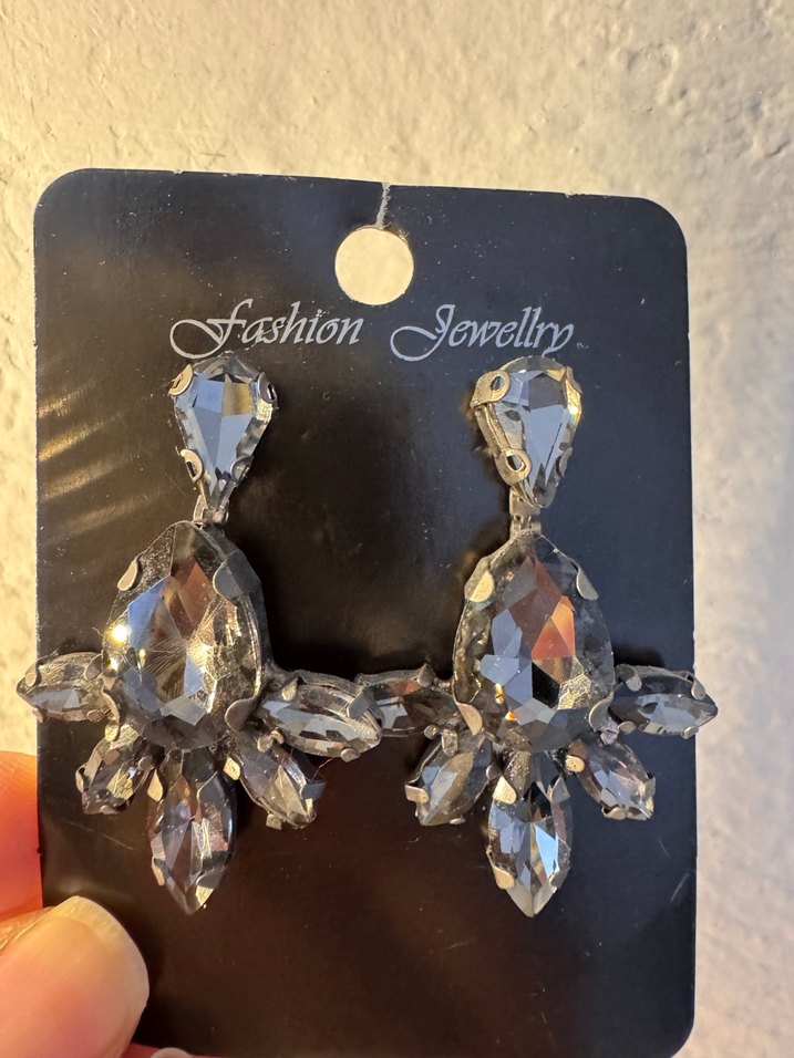 Gri Parlak Özel günler için Küpe - Görsel 5