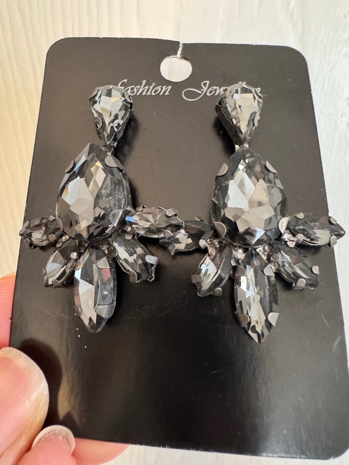 Gri Parlak Özel günler için Küpe - Görsel 2