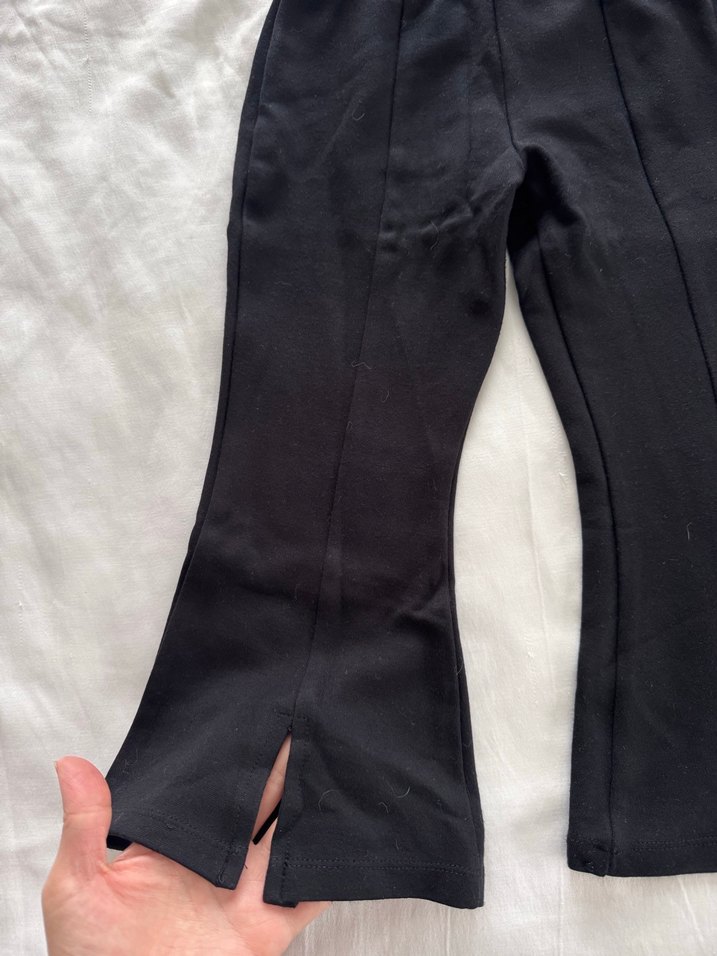 Siyah Yırtmaçlı Çocuk İspanyol Paça Pantolon - Görsel 2