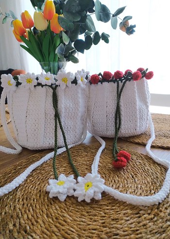 Çiçek Desenli Beyaz canta - Görsel 3