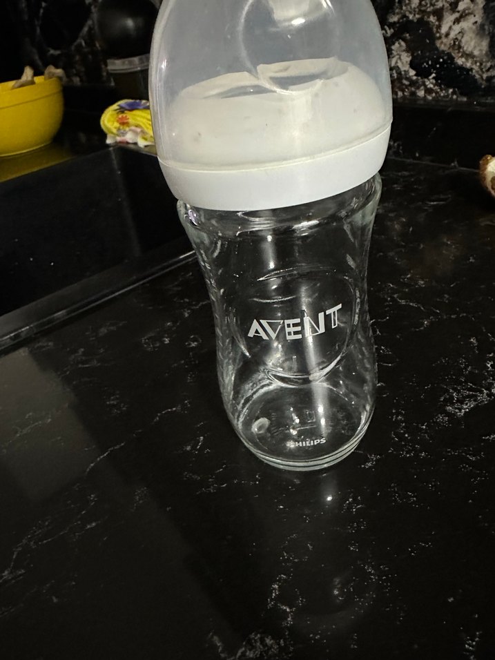 Beyaz ve Gri Bebek Biberonu 240 ml - Görsel 3