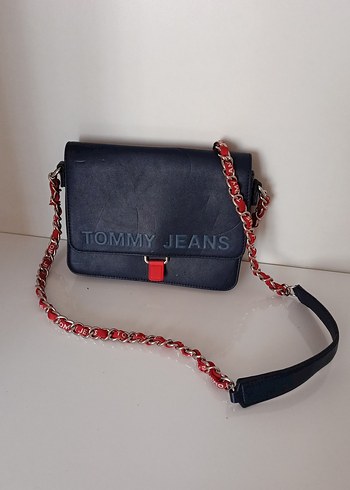 Tommy Hilfiger