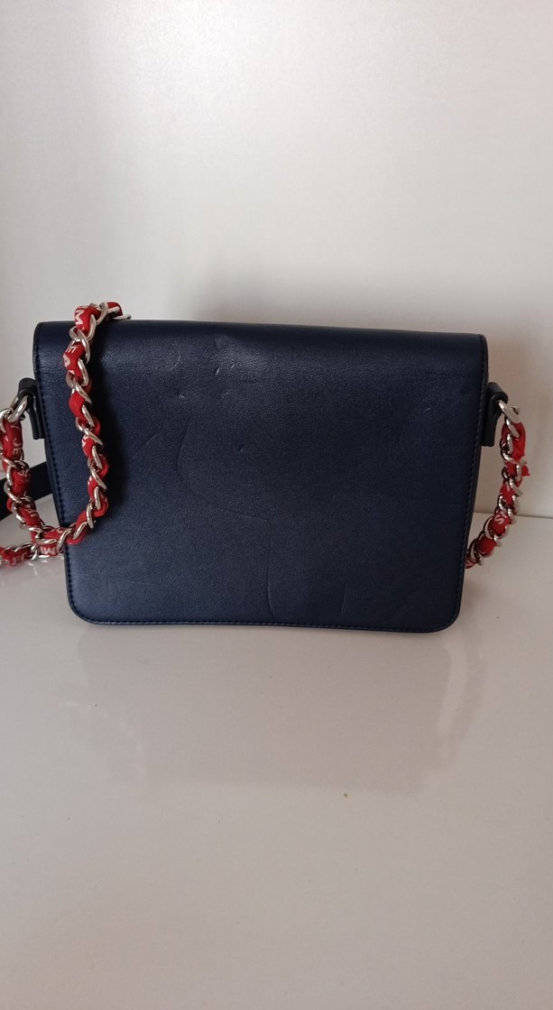 Tommy Jeans Zincir Detaylı Lacivert Deri Çanta - Görsel 4