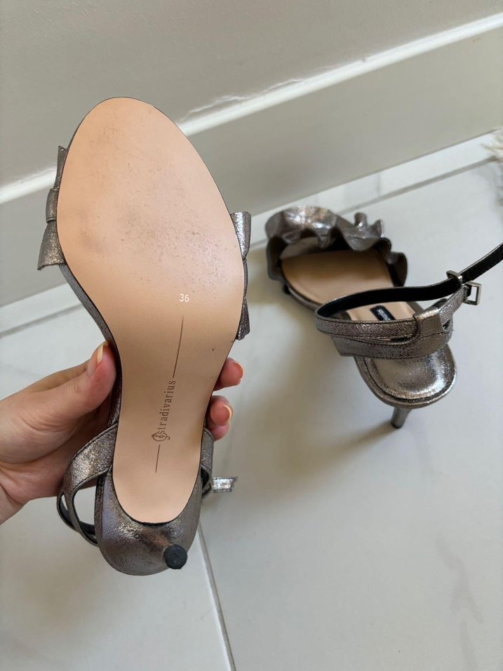 Klasik Zarafet Metalik Topuklu Kadın Ayakkabı - Görsel 3