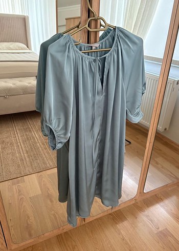 Mavi Kuşaklı V Yaka Midi Elbise - Görsel 3