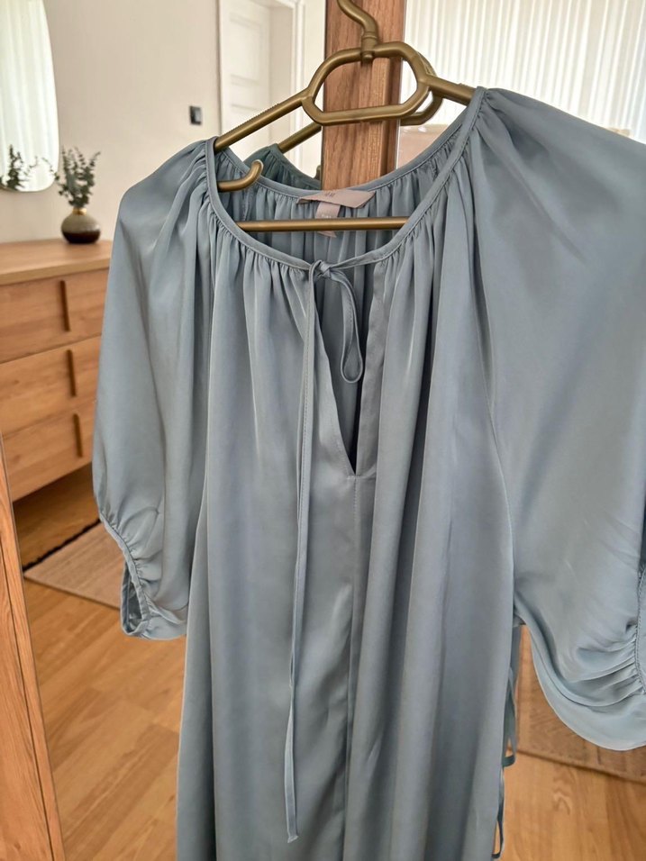 Mavi Kuşaklı V Yaka Midi Elbise - Görsel 2