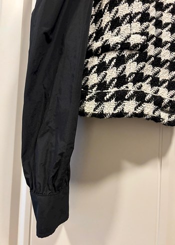 Düğmeli Siyah Beyaz Kadın Ceket - Görsel 3