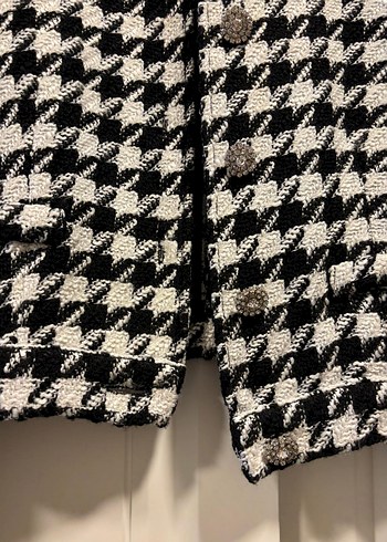 Düğmeli Siyah Beyaz Kadın Ceket - Görsel 4