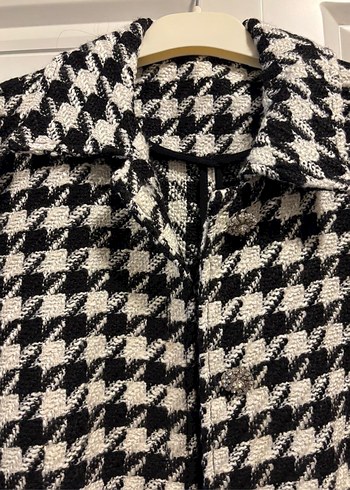 Düğmeli Siyah Beyaz Kadın Ceket - Görsel 4