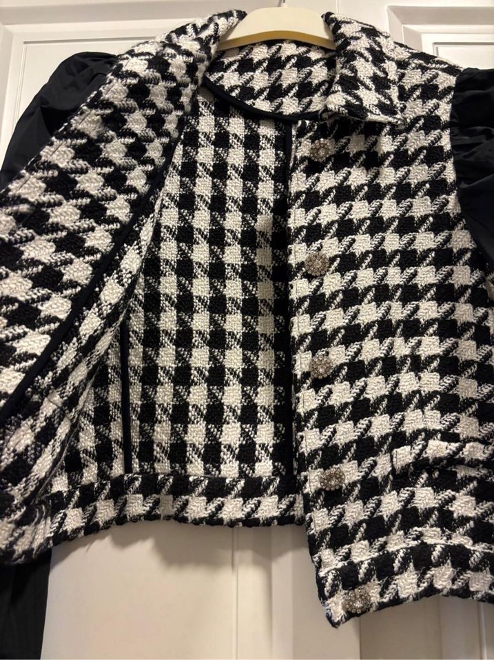 Düğmeli Siyah Beyaz Kadın Ceket - Görsel 3