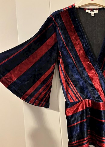 Bordo Kadın Kuşaklı V Yaka Bluz - Görsel 4