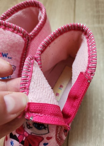 Kız Çocuk Pembe Nakışlı Sıcak Ev Terliği - Görsel 4