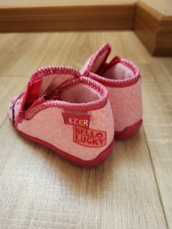 Kız Çocuk Pembe Nakışlı Sıcak Ev Terliği - Görsel 3