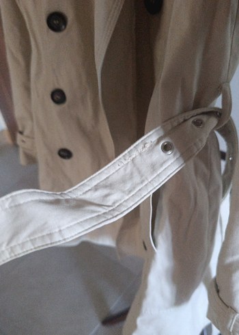 Düğmeli Beyaz Midi Trençkot - Görsel 3