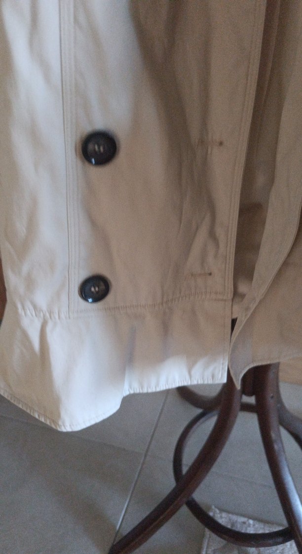 Düğmeli Beyaz Midi Trençkot - Görsel 4