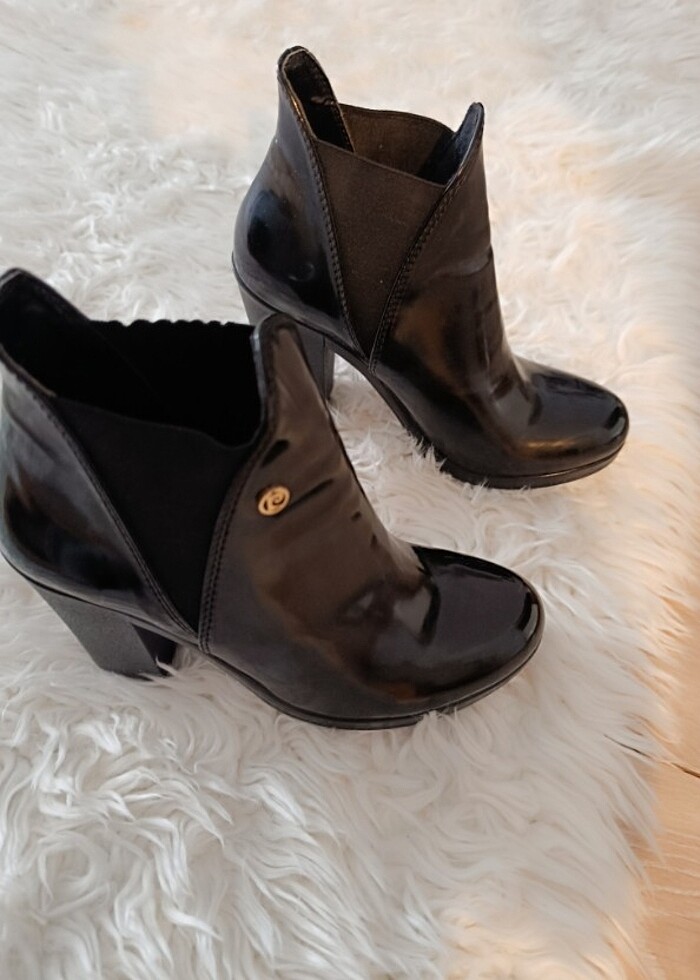 Pierre Cardin kadın bot - Görsel 4