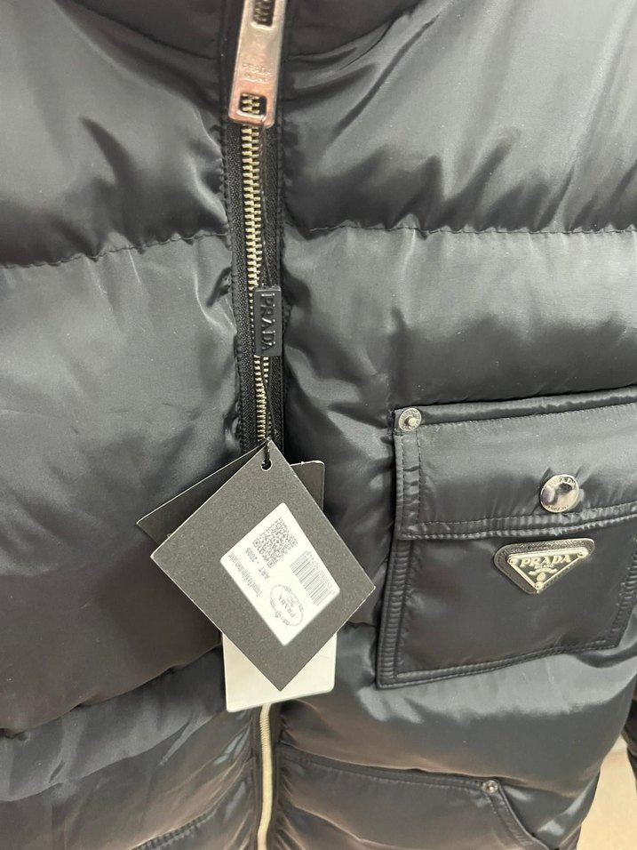 PRADA Siyah Erkek Streetwear Mont - Görsel 2